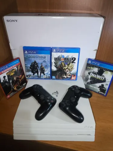 Ps4 pro branco 1 tera impecável