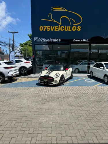 Mini Cooper S 2.0 Turbo 16V 3P Aut. 2014