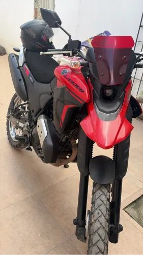 Moto nova com baixo KM