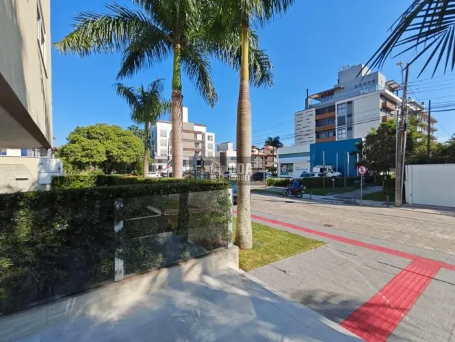 Sala comercial com 29m² em Jurerê