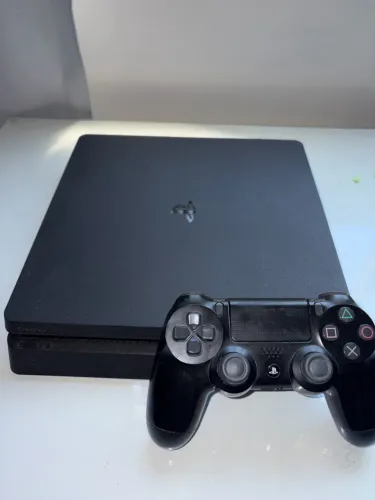 PlayStation 4 Slim 500 GB