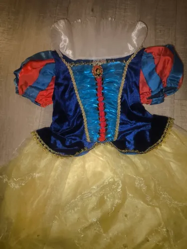 Fantasia branca de neve 7/8 anos (importada)