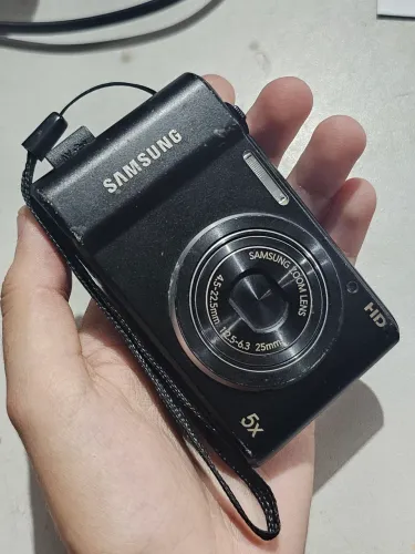 Câmera ST64 Samsung 