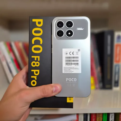 Poco F8 Pro 5G, 512/12GB RAM, cor silver, seminovo, Snapdragon 8 Elite, c/ acessórios.