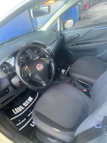 Fiat Punto Attractive 1.4 Fire Flex 8V 5P 2014