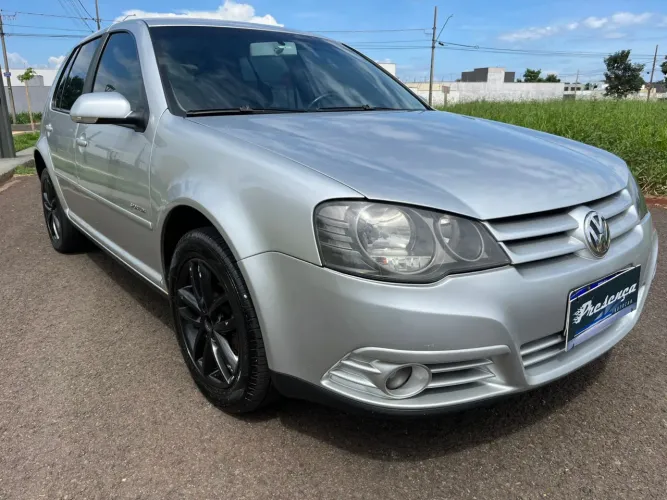Volkswagen Golf Sportline 1.6 MI Total Flex 8V 4P 2010