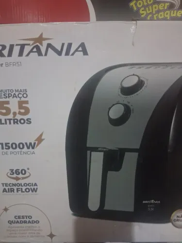Air fryer Britânia 1500w, 5,5 litros energia 220v