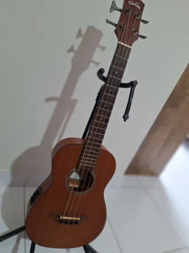 Mini Baixo Cordoba Eletro-acústico