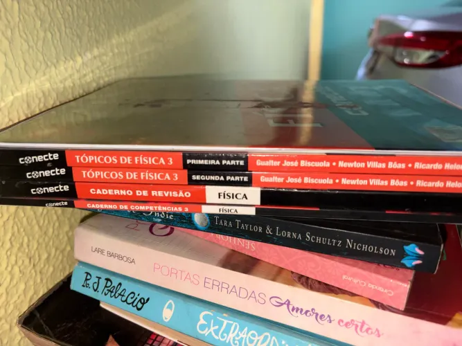 Livro anatomia e apostila enem