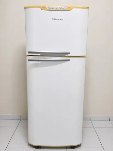 GELADEIRA ELECTROLUX 1,80 ALTURA