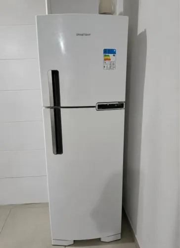 Vendo geladeira 375L