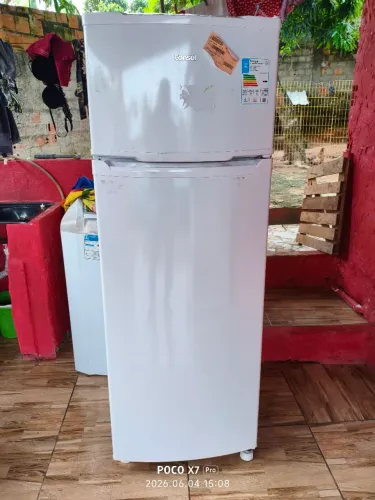 Geladeira Consul 337L nova, nunca foi usada.