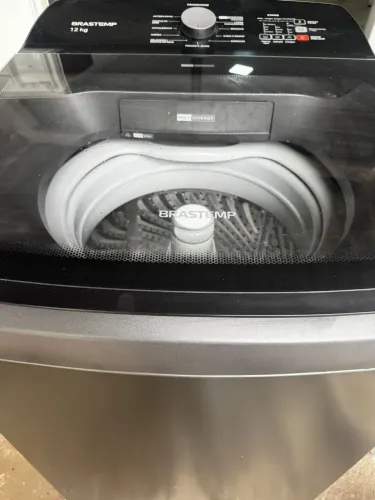 Máquina de lavar Brastemp preta 12kg