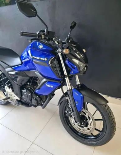 Moto nova 35 mil km com as 2 revisões na consecionaria, moto nova já financiada.