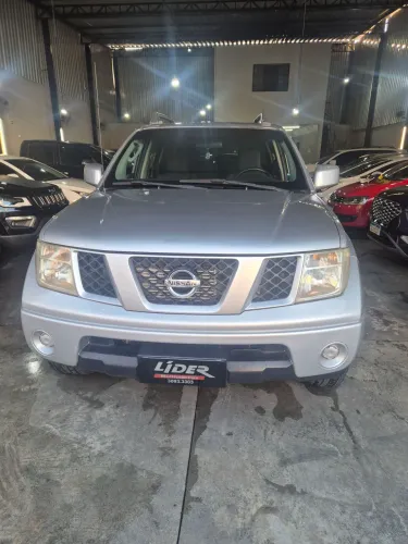 Nissan Frontier XE CD 4X4 2.5 TB Diesel 2013