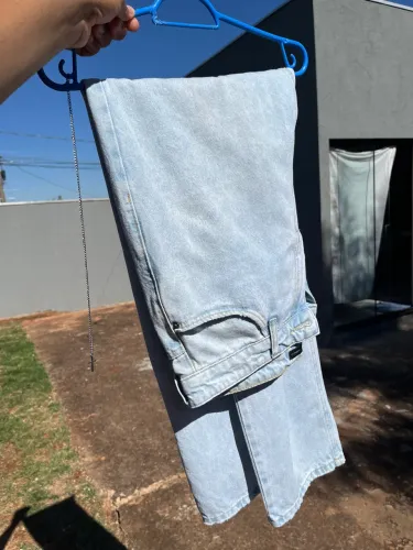 PROMOÇÃO CALÇA BAGGY JEANS CLARA 42