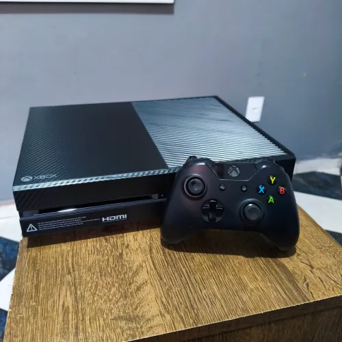 Xbox One 500GB - Controle Original - Caixa Original
