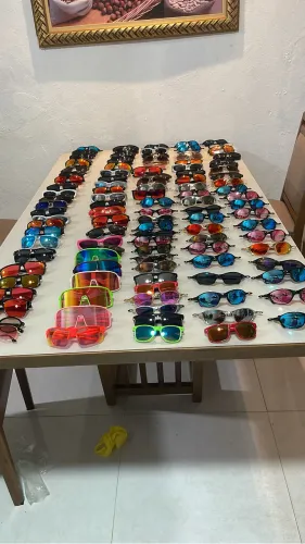 Óculos p apenas 15 reais p vende tudo