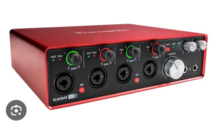 Interface de áudio Focusrite Scarlett 18i8