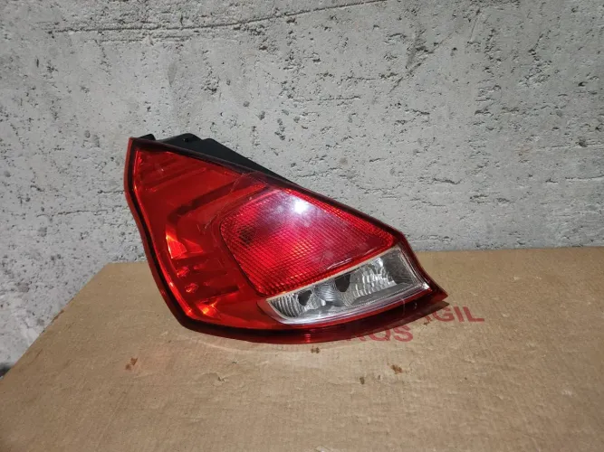 Lanterna esquerda New Fiesta Hatch nacional 13/17 original 