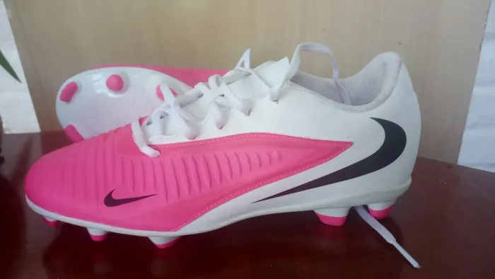 Vendo essa chuteira