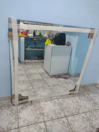 Espelho bisotê