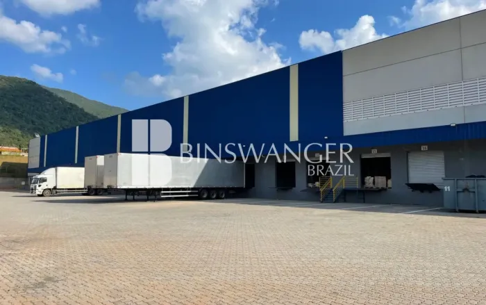 Condomínio Industrial Logístico Extrema, MG - Locação Módulos de 6.500m² a 13.000m², Fernã
