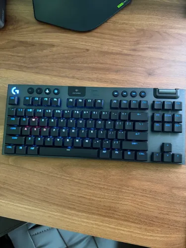 Teclado Logitech G915 X LIGHTSPEED TKL