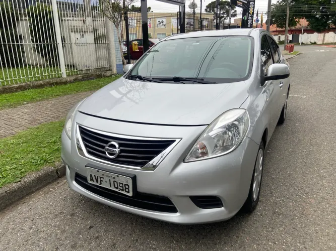 Nissan Versa SV 1.6 16V Flex Fuel 4P Mec. 2013