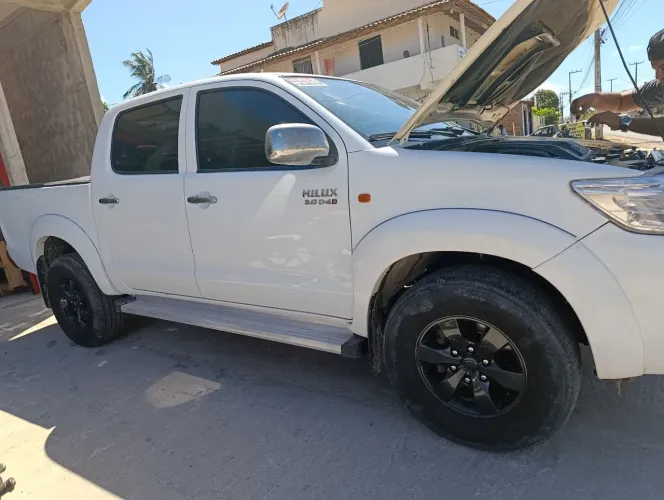 Toyota Hilux CD D4-d 4X4 3.0 TDI Dies. Mec. 2015