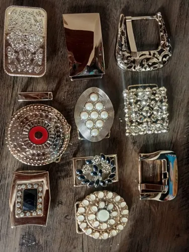 VALOR DO ANÚNCIO POR UNIDADE. Fivelas para cinto em metal