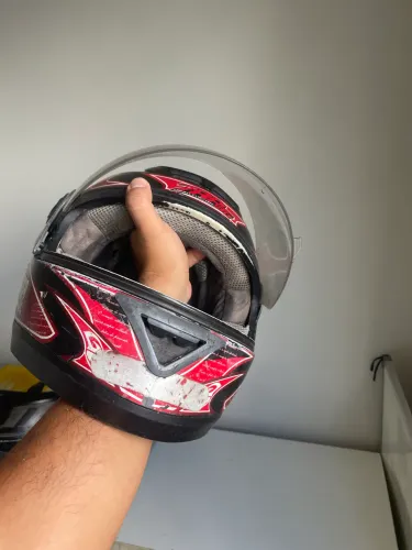 Capacete