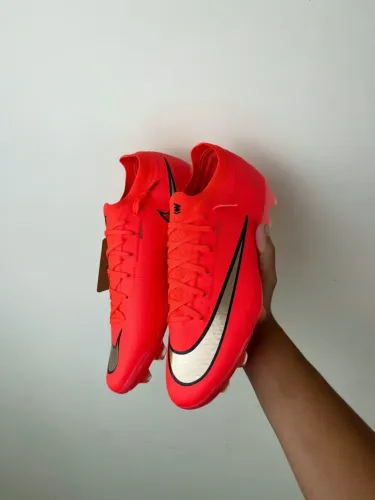 Chuteira Nike Vapor 17