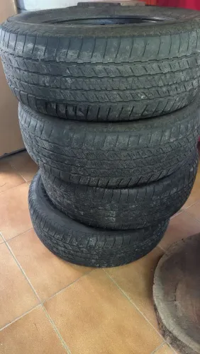 4 Pneus Bridgestone Dueler 265/60R18