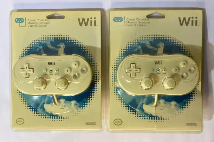 *RESERVADO* Par de Controles Wii Classic Controller Originais Lacrados