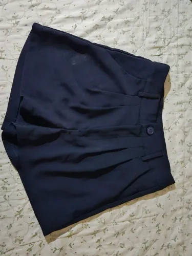 Short azul alfaiataria
