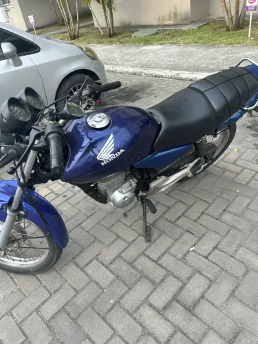 Titan 150 es