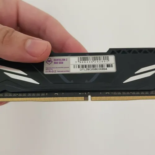 Memória RAM DDR4 8GB Dantalion Z com Dissipador - Testada e Funcionando