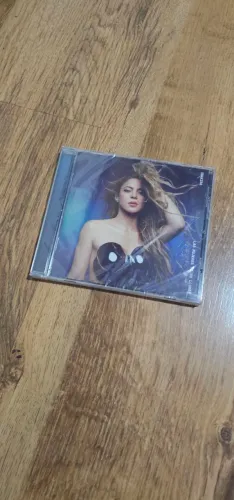 Cd shakira las mujeres ya no lloran edição Amazon limitada