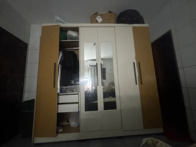Guarda roupa casal