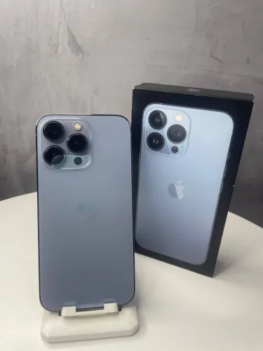 iPhone 13 Pro 256Gb / troco por iPhone 11 ou superior + volta