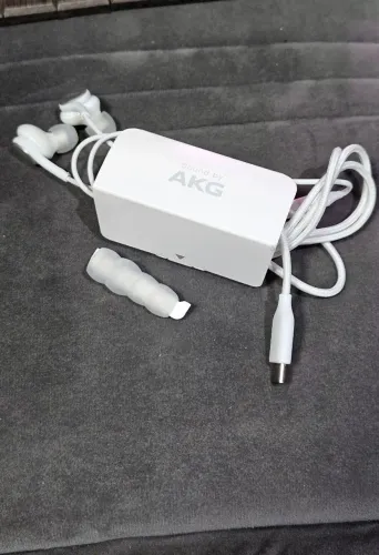 Fone AKG original