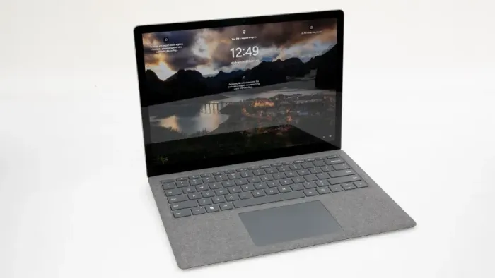 Notebook Microsoft Surface Ryzen 5 2.2 Touchscreen 16gb NVMe 256gb Modelo Slim