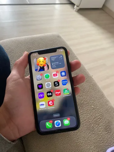 iPhone 11