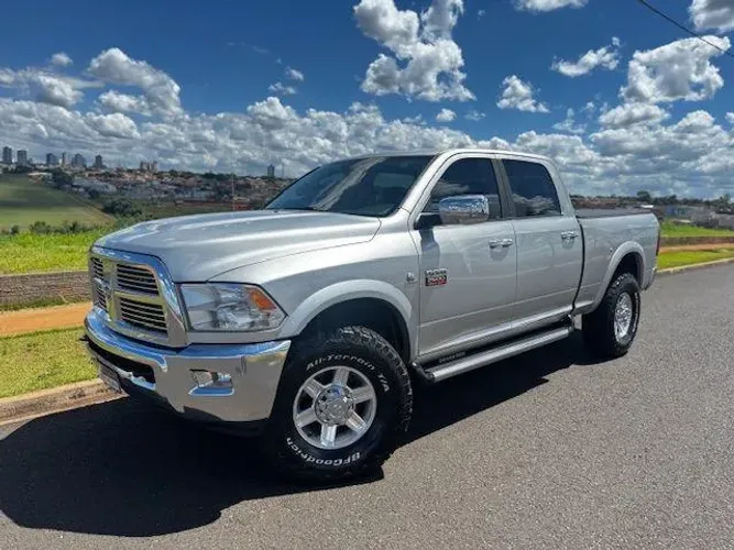 Ram 2500 Laramie 6.7 TDI CD 4X4 Diesel 2012