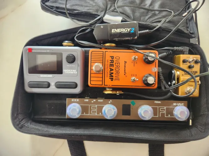 Pedais de guitarra