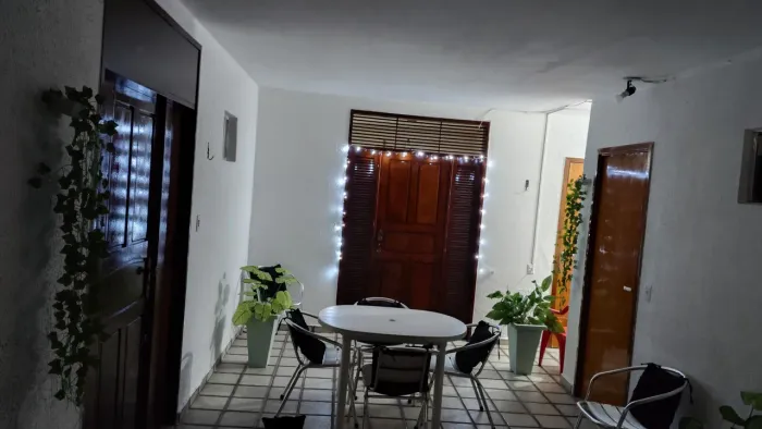 Quarto só para moças