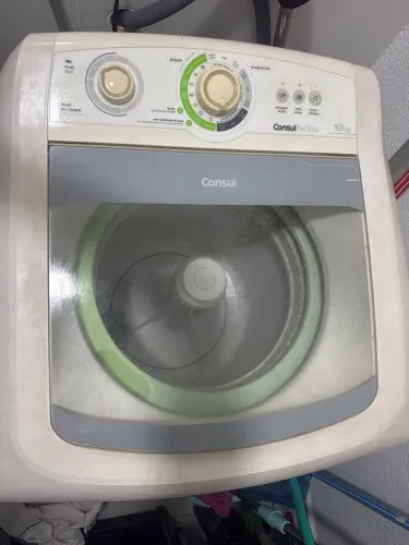 Máquina de Lavar (funcionando, vazando agua apenas no centrifugar)