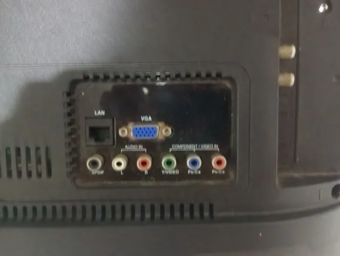 Tv Semp TCL 40 polegadas para retirada de peças