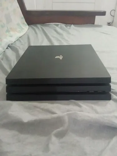 Ps4 pro com jogos 
